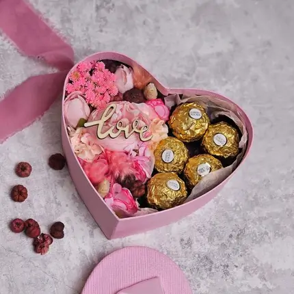 Custom Heart Shaped Gift Box